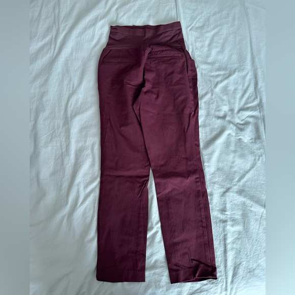 Old Navy Maternity Full Panel Pixie Ankle Pants - Raisin Arizona - Picture 9 of 11